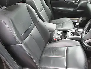 Used 2015 Nissan X-Trail Tekna Green - Interior and Exterior details 18