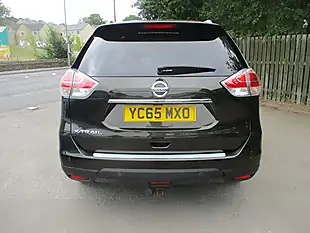 Used 2015 Nissan X-Trail Tekna Green - Interior and Exterior details 6