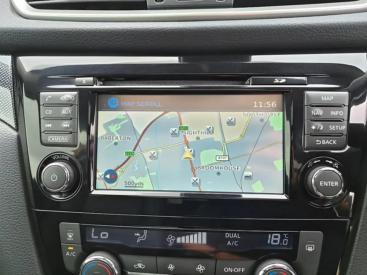 Used 2015 Nissan X-Trail Tekna Orange - Interior and Exterior details 13
