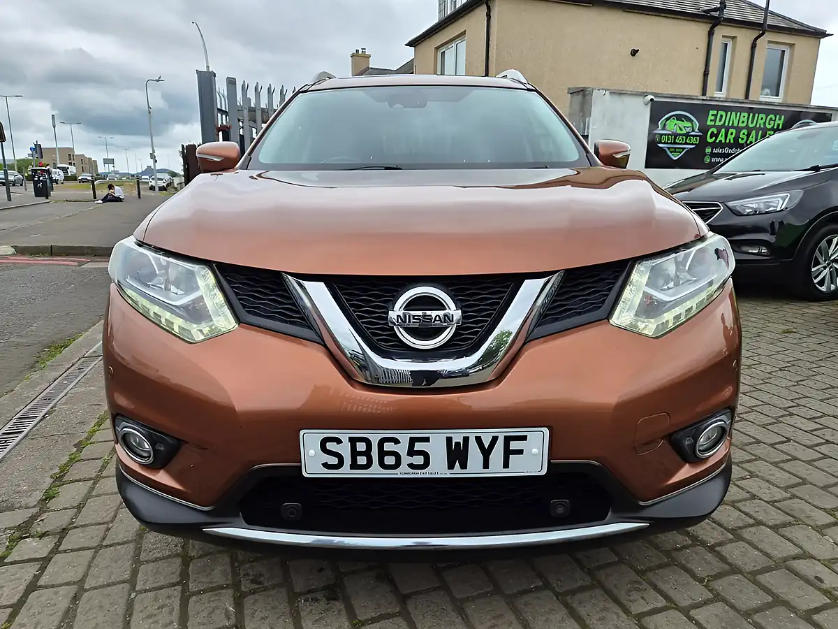 Used 2015 Nissan X-Trail Tekna Orange - Interior and Exterior details 2