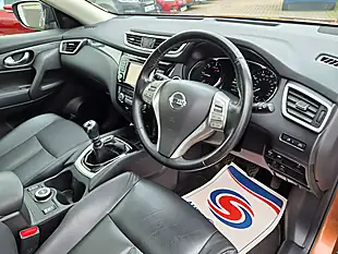 Used 2015 Nissan X-Trail Tekna Orange - Interior and Exterior details 8