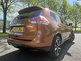 Used 2015 Nissan X-Trail Tekna Orange - Interior and Exterior details 14