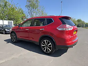 Used 2015 Nissan X-Trail Tekna Red - Interior and Exterior details 5