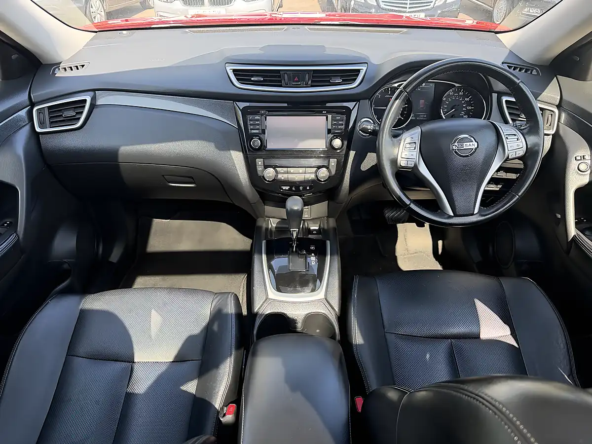 Used 2015 Nissan X-Trail Tekna Red - Interior and Exterior details 7