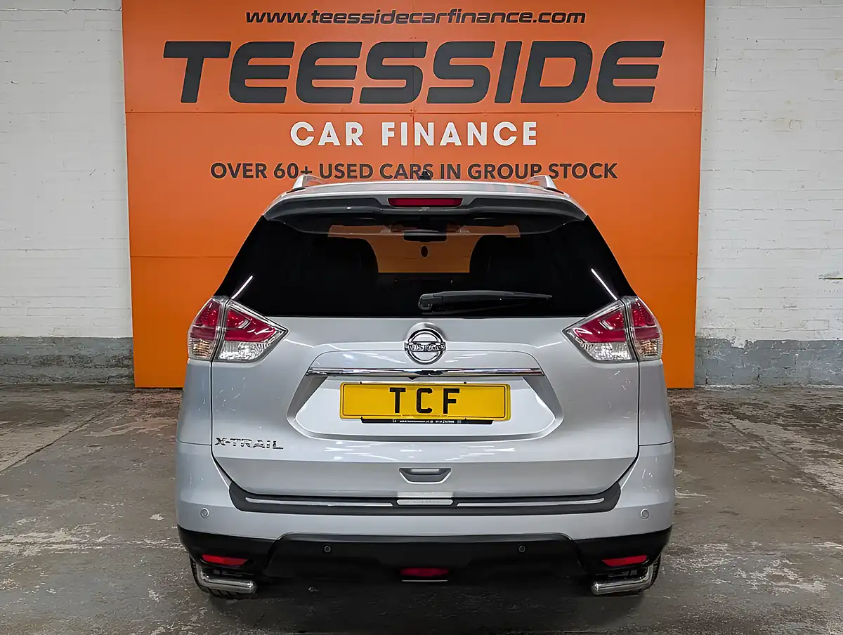 Used 2015 Nissan X-Trail Tekna Silver - Interior and Exterior details 16
