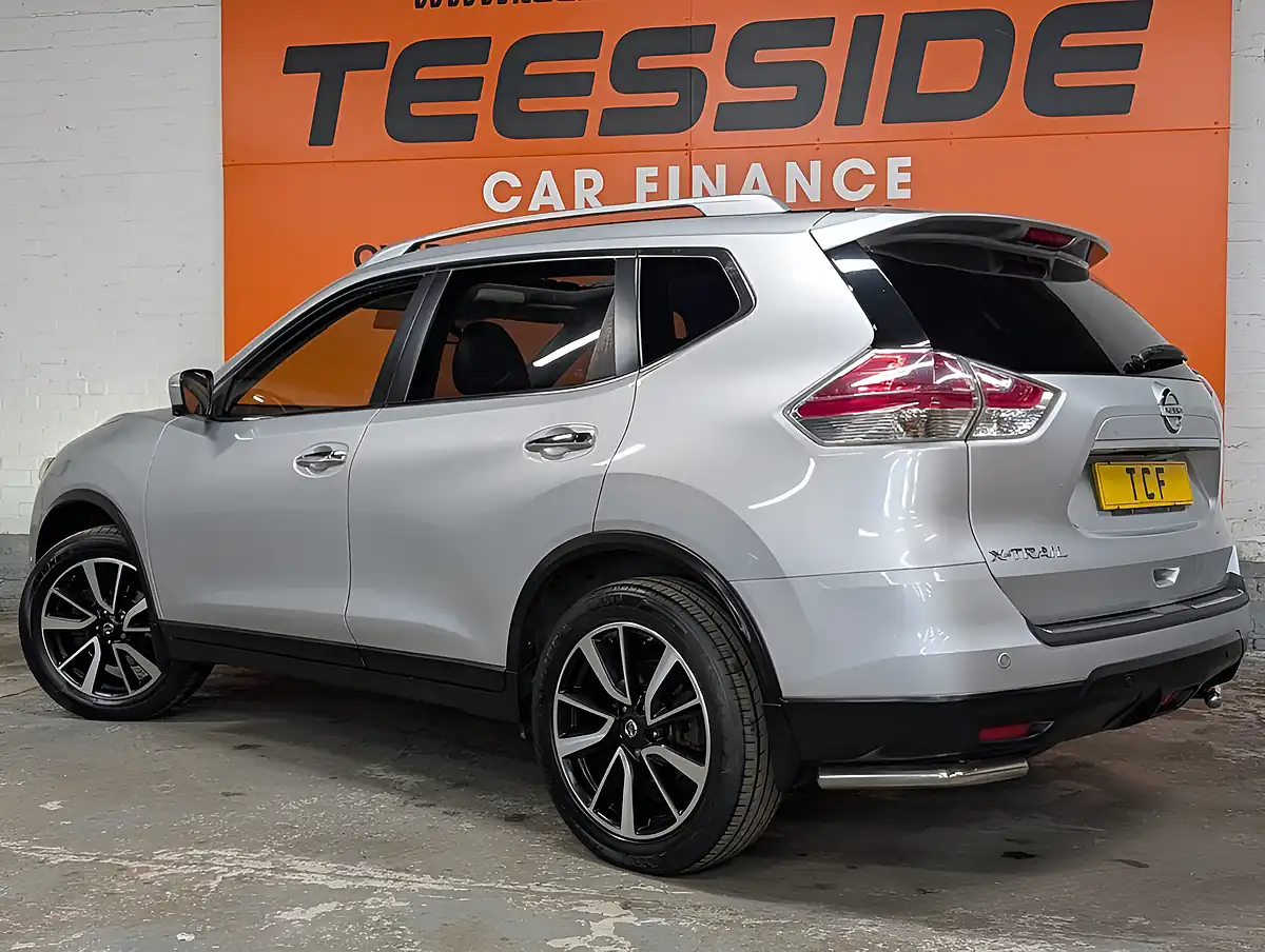 Used 2015 Nissan X-Trail Tekna Silver - Interior and Exterior details 6