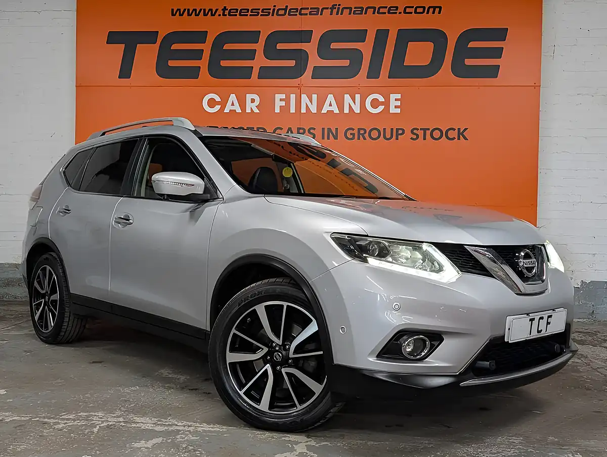 Used 2015 Nissan X-Trail Tekna Silver - Interior and Exterior details 9
