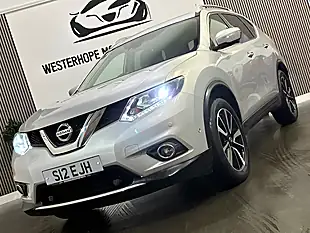 Used 2015 Nissan X-Trail Tekna Silver - Interior and Exterior details 10