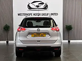 Used 2015 Nissan X-Trail Tekna Silver - Interior and Exterior details 12