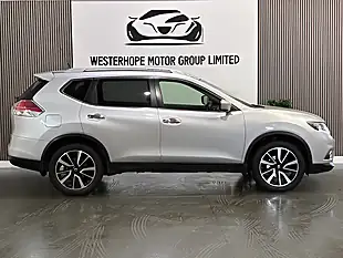 Used 2015 Nissan X-Trail Tekna Silver - Interior and Exterior details 13