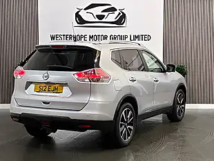 Used 2015 Nissan X-Trail Tekna Silver - Interior and Exterior details 14