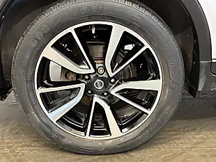 Used 2015 Nissan X-Trail Tekna Silver - Interior and Exterior details 15