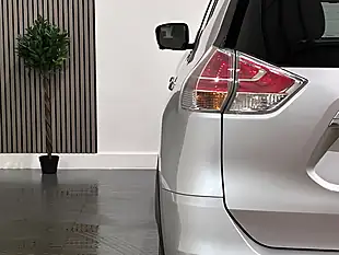 Used 2015 Nissan X-Trail Tekna Silver - Interior and Exterior details 19