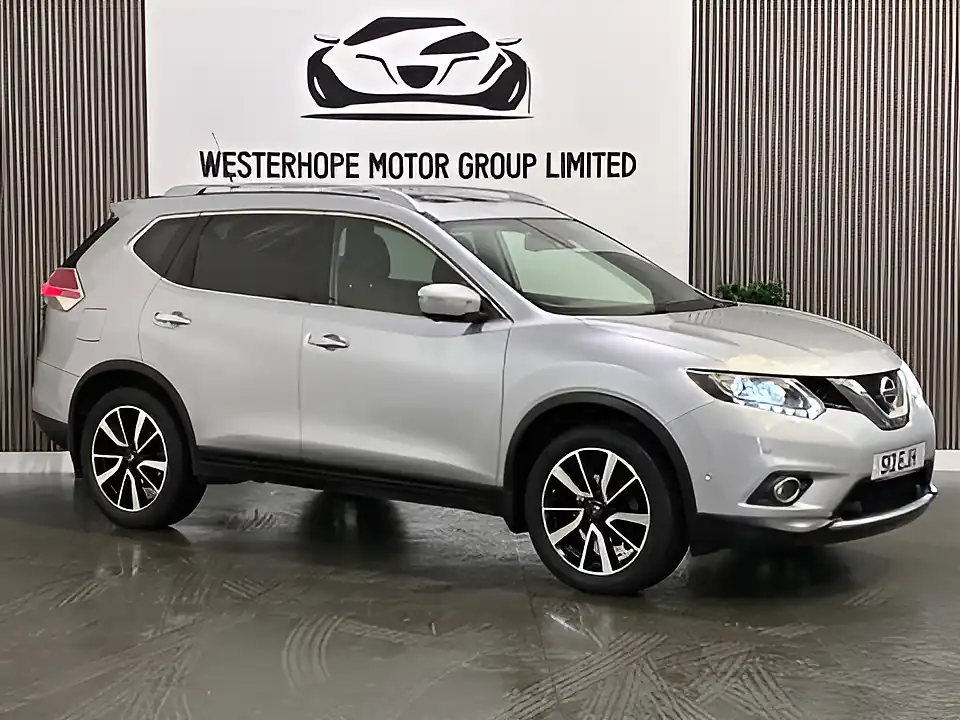 Used 2015 Nissan X-Trail Tekna Silver - Interior and Exterior details 5