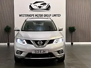 Used 2015 Nissan X-Trail Tekna Silver - Interior and Exterior details 8