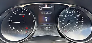 Used 2015 Nissan X-Trail Tekna Silver - Interior and Exterior details 12