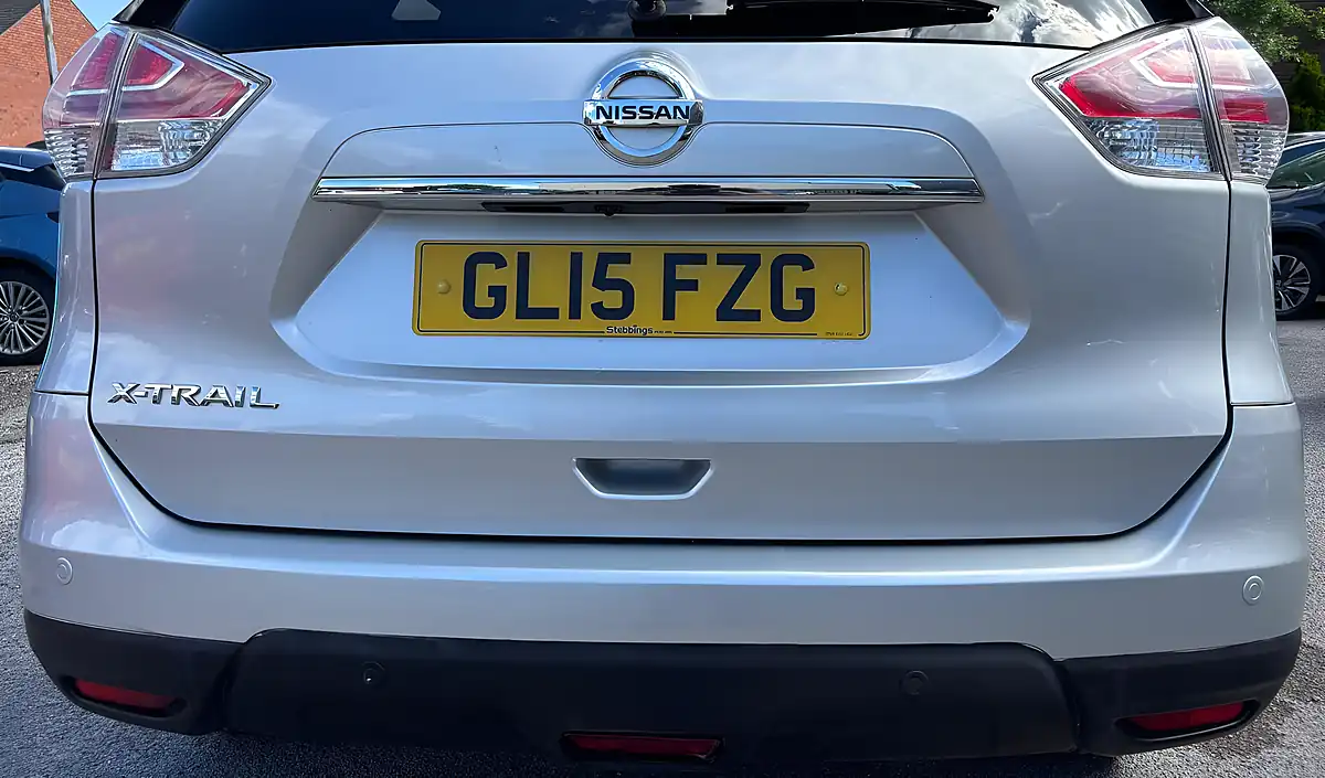 Used 2015 Nissan X-Trail Tekna Silver - Interior and Exterior details 19