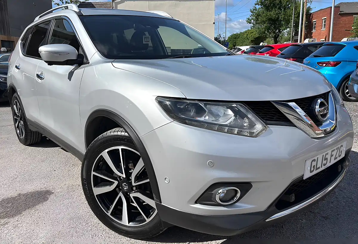 Used 2015 Nissan X-Trail Tekna Silver - Interior and Exterior details 2