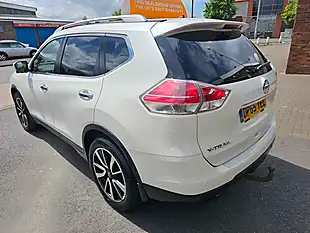 Used 2015 Nissan X-Trail Tekna White - Interior and Exterior details 3