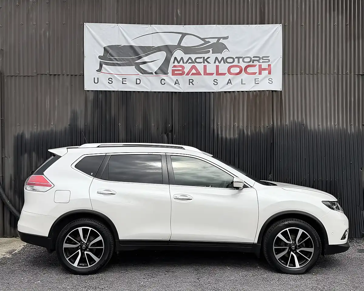 Used 2015 Nissan X-Trail Tekna White - Interior and Exterior details 4