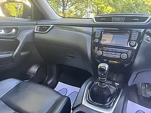 Used 2015 Nissan X-Trail Tekna White - Interior and Exterior details 15