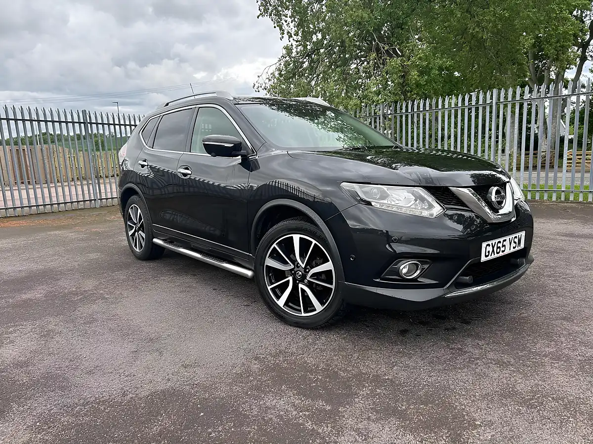 Used 2015 Nissan X-Trail Tekna Xtron Black - Interior and Exterior details 2