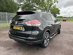 Used 2015 Nissan X-Trail Tekna Xtron Black - Interior and Exterior details 3