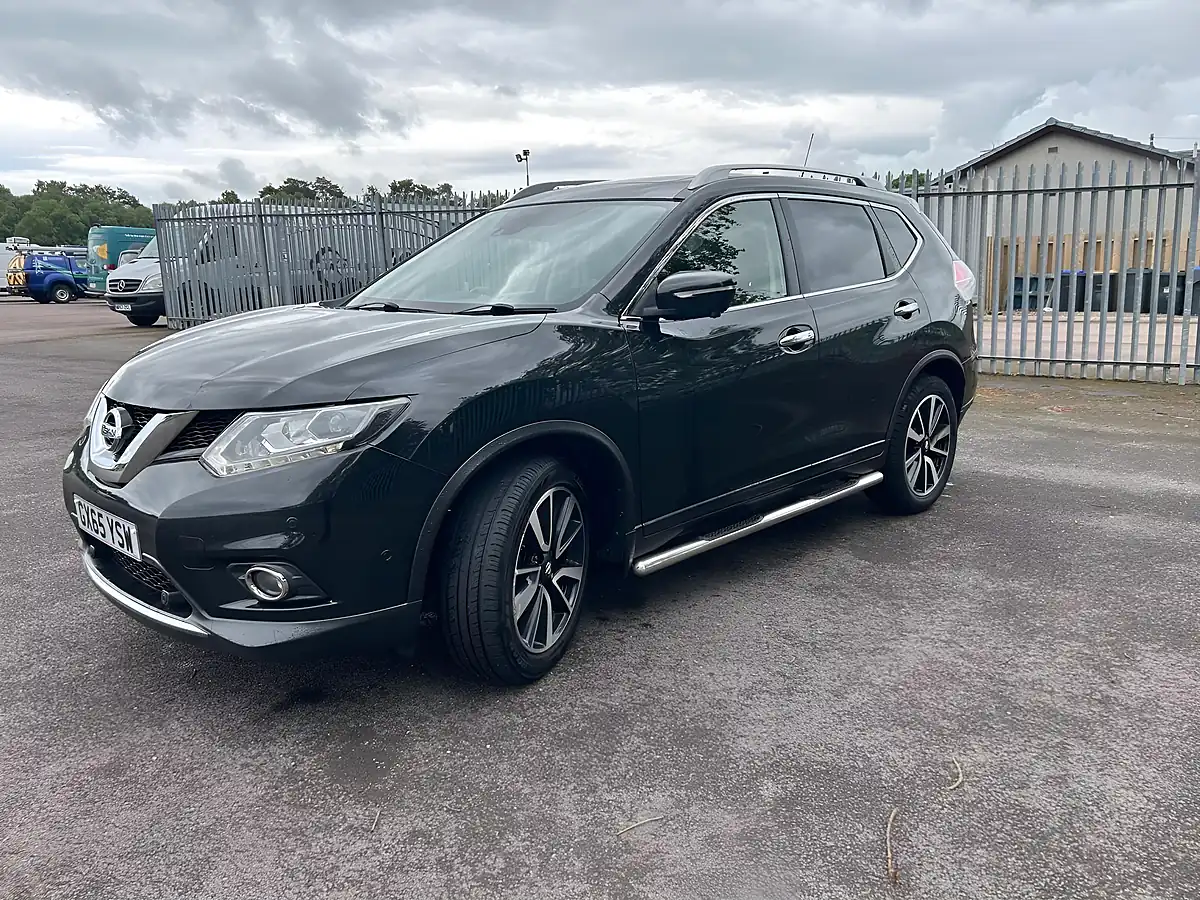 Used 2015 Nissan X-Trail Tekna Xtron Black - Interior and Exterior details 5