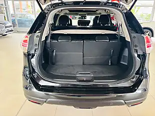 Used 2015 Nissan X-Trail Tekna Xtron Black - Interior and Exterior details 13