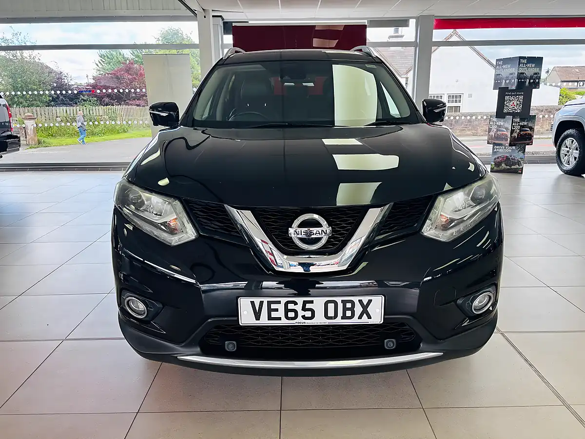 Used 2015 Nissan X-Trail Tekna Xtron Black - Interior and Exterior details 2