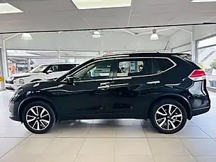 Used 2015 Nissan X-Trail Tekna Xtron Black - Interior and Exterior details 6