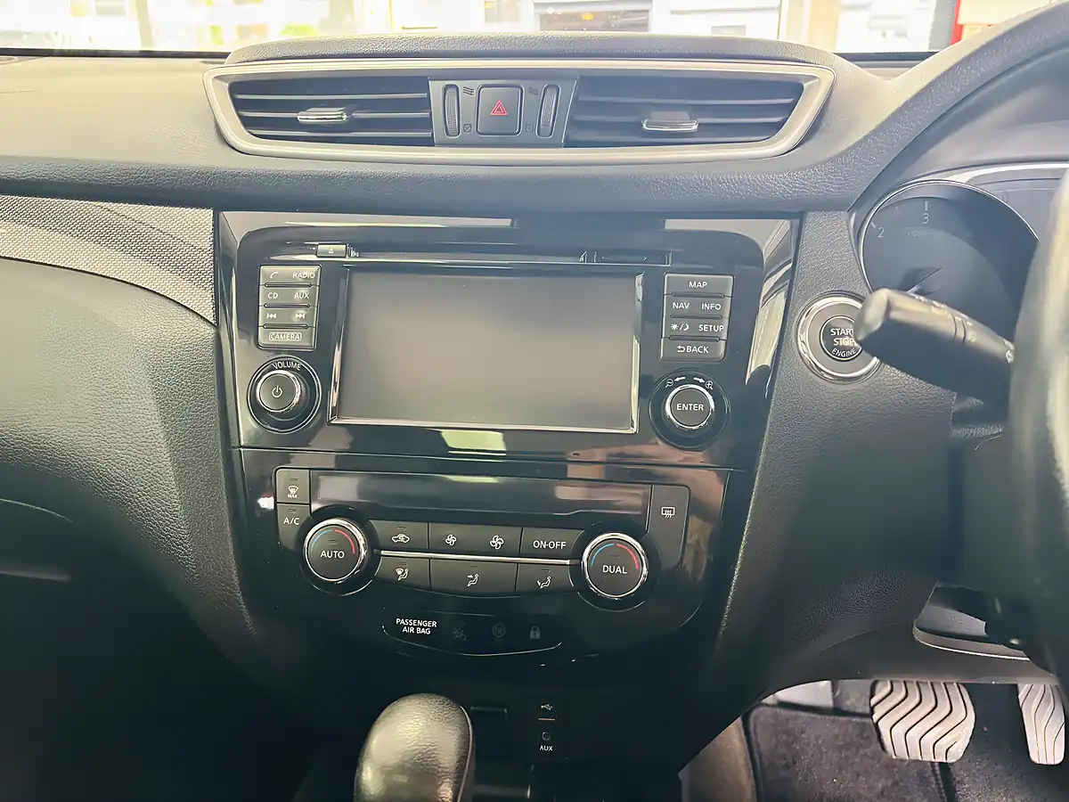 Used 2015 Nissan X-Trail Tekna Xtron Euro 6 Black - Interior and Exterior details 18