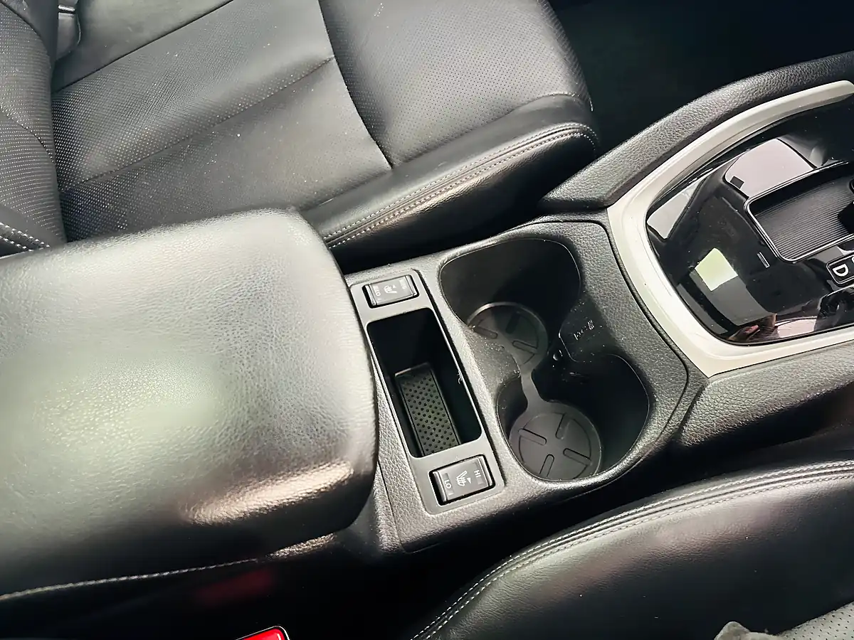 Used 2015 Nissan X-Trail Tekna Xtron Euro 6 Black - Interior and Exterior details 19