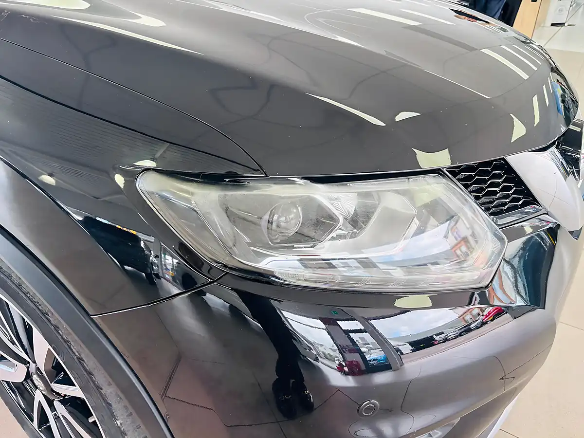 Used 2015 Nissan X-Trail Tekna Xtron Euro 6 Black - Interior and Exterior details 2