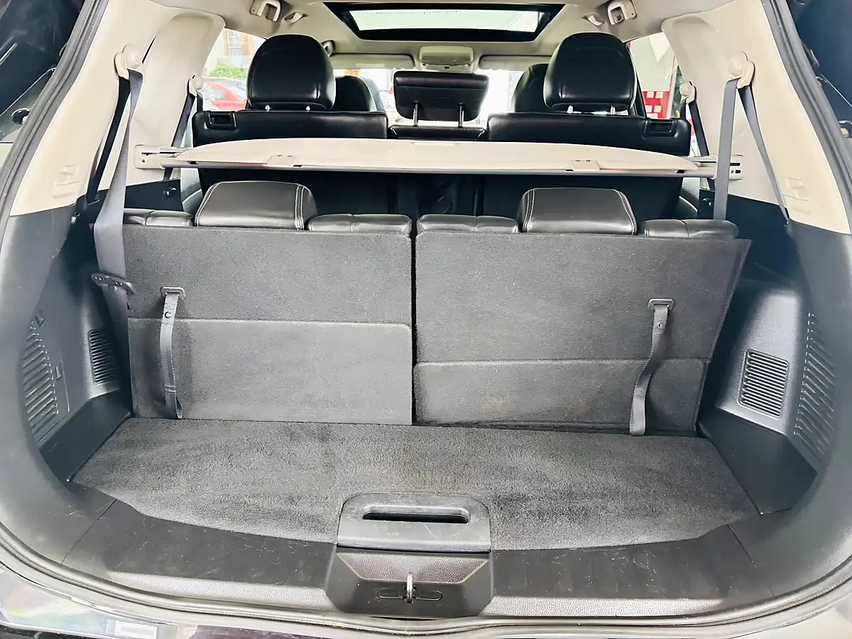 Used 2015 Nissan X-Trail Tekna Xtron Euro 6 Black - Interior and Exterior details 8
