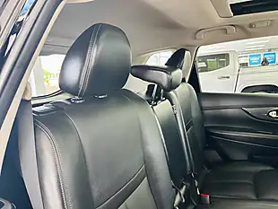 Used 2015 Nissan X-Trail Tekna Xtron Euro 6 Black - Interior and Exterior details 9
