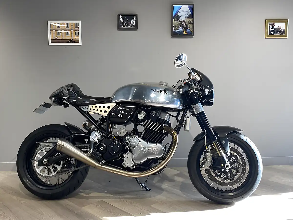 Used 2015 Norton Dominator Ss - Front View