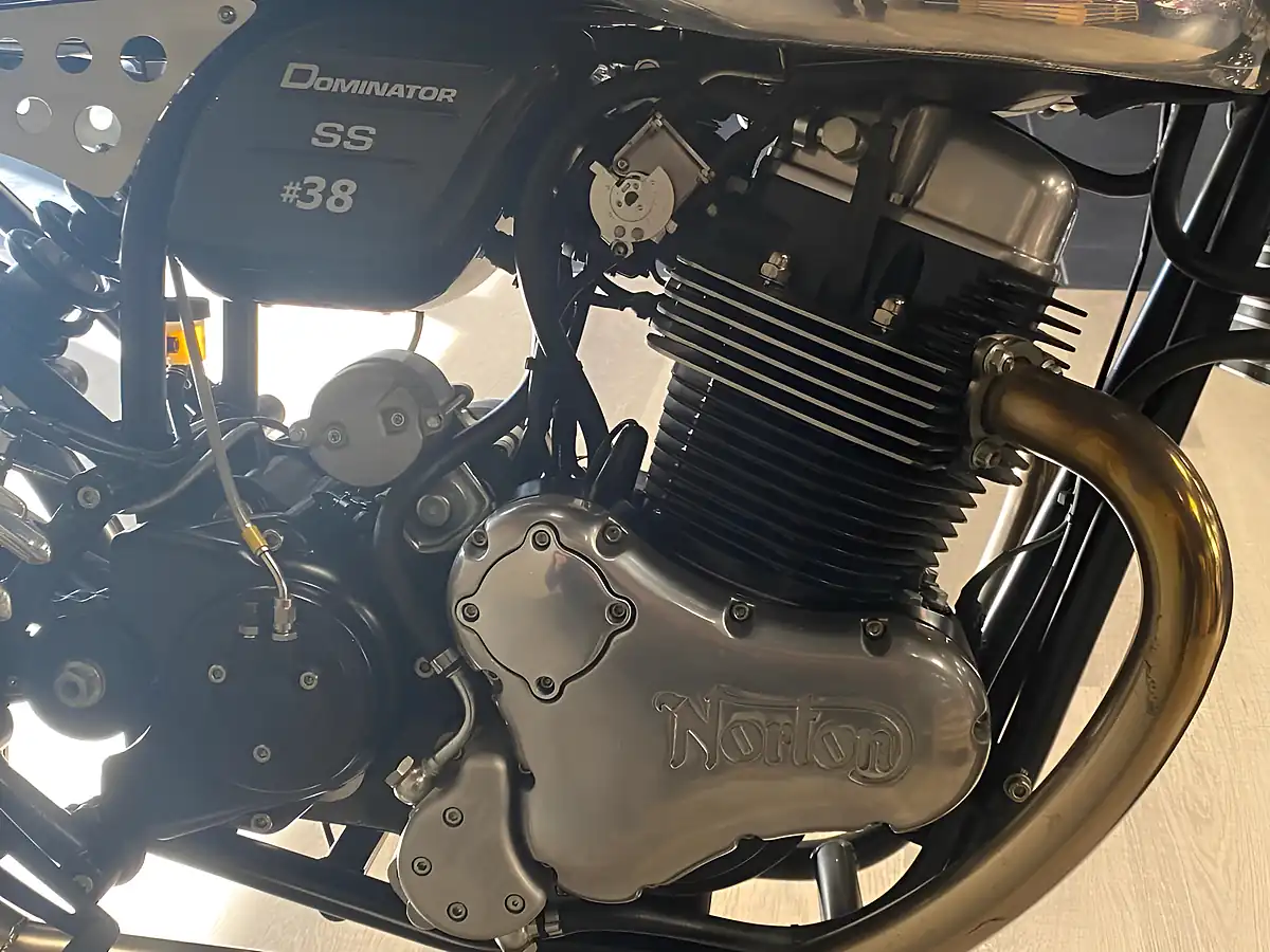 Used 2015 Norton Dominator Ss - Interior and Exterior details 6
