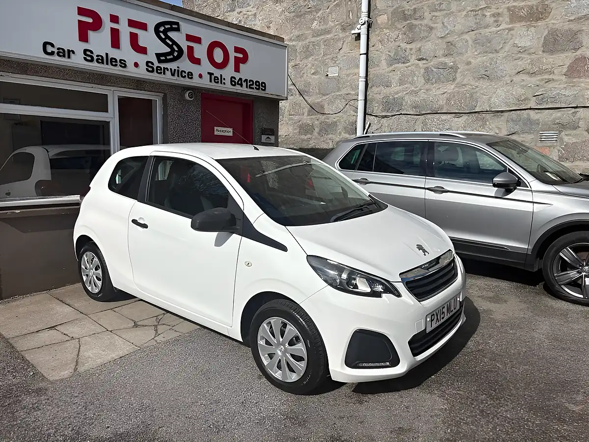 Used 2015 Peugeot 108 Access White - Interior and Exterior details 9