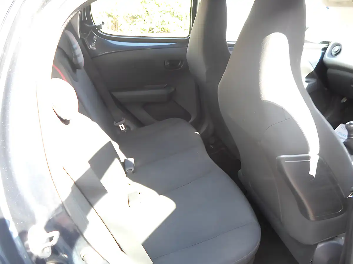 Used 2015 Peugeot 108 Active Electric Blue - Interior and Exterior details 9