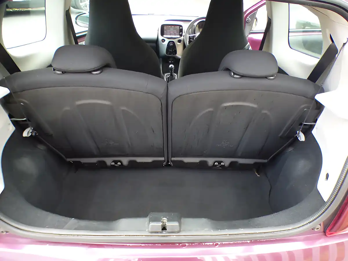 Used 2015 Peugeot 108 Active Purple - Interior and Exterior details 10