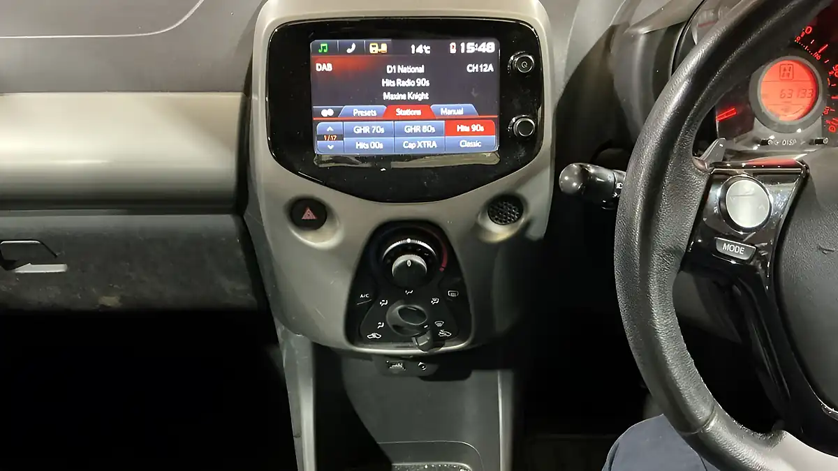 Used 2015 Peugeot 108 Active Purple - Interior and Exterior details 10