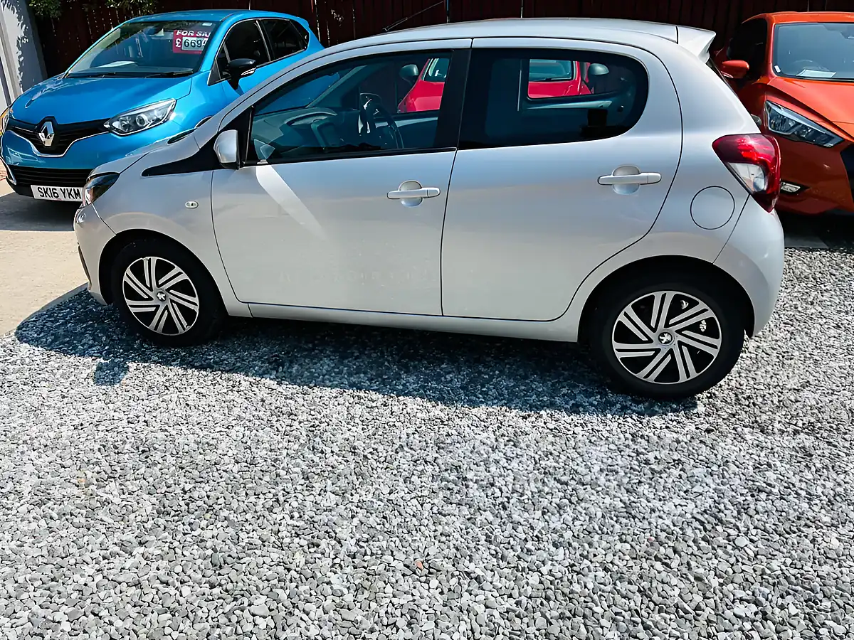 Used 2015 Peugeot 108 Active Silver - Interior and Exterior details 10