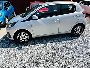 Used 2015 Peugeot 108 Active Silver - Interior and Exterior details 11