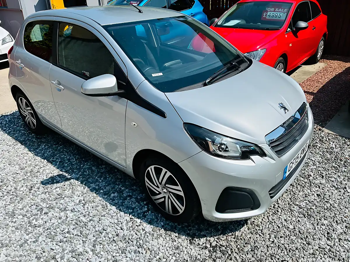 Used 2015 Peugeot 108 Active Silver - Interior and Exterior details 17