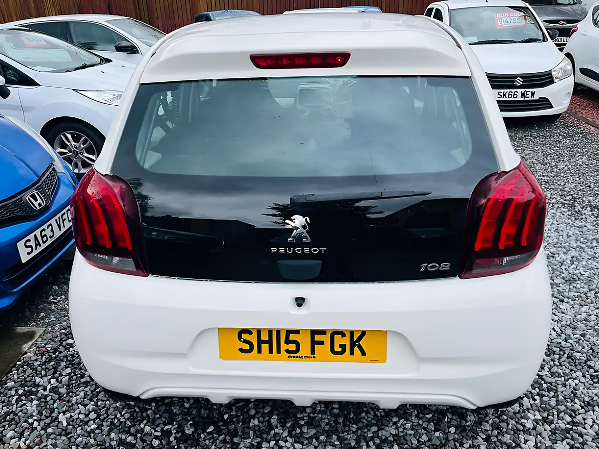 Used 2015 Peugeot 108 Active White - Interior and Exterior details 4