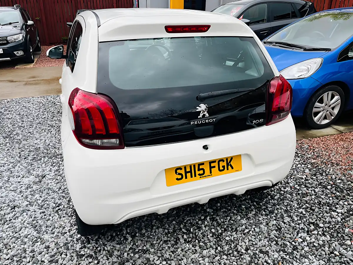 Used 2015 Peugeot 108 Active White - Interior and Exterior details 5