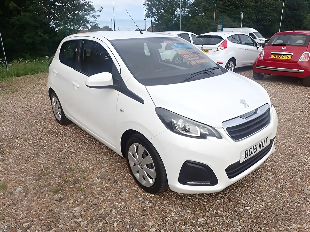 Used 2015 Peugeot 108 Active White - Front View