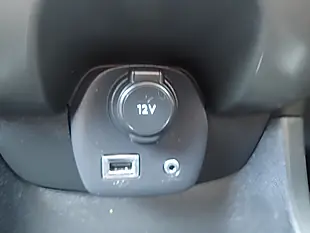 Used 2015 Peugeot 108 Active White - Interior and Exterior details 10