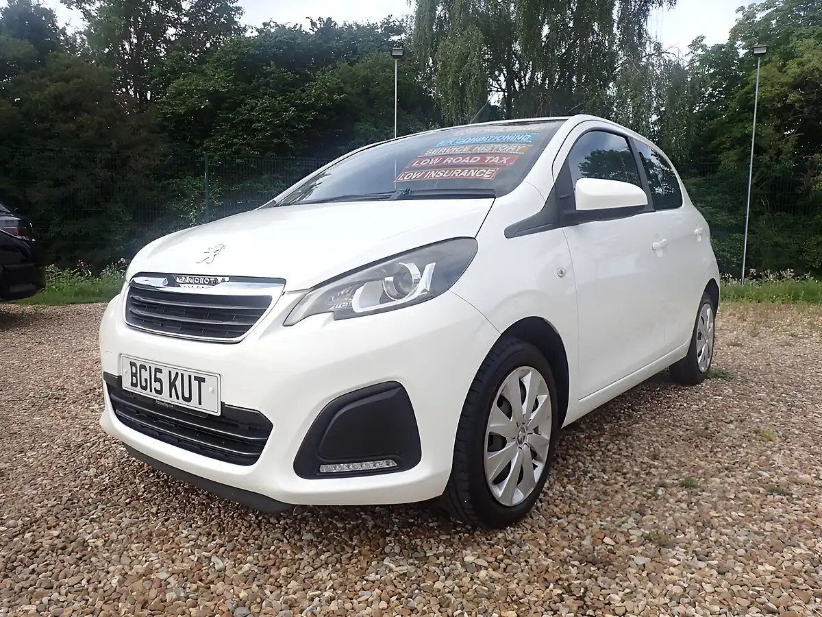 Used 2015 Peugeot 108 Active White - Interior and Exterior details 4